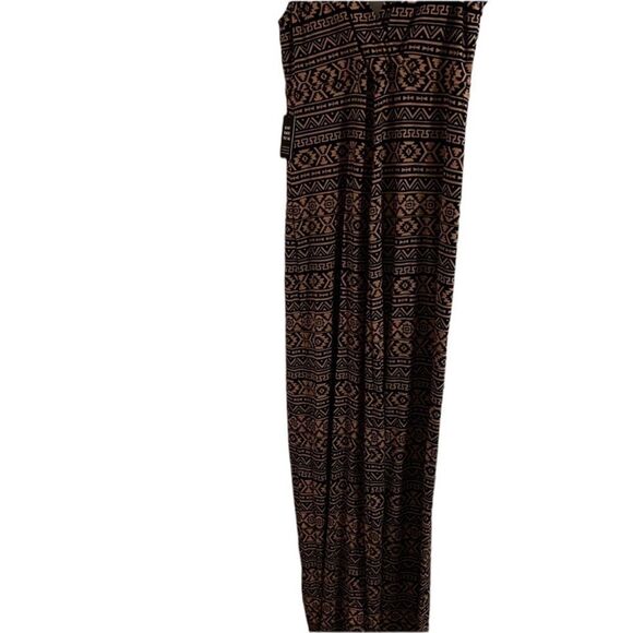 Express Aztec Print V-neck Maxi Dress
Women's Size medium nwt - Picture 6 of 9